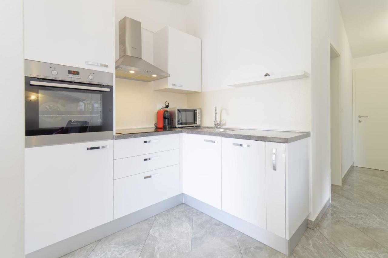 Apartments Goran By Rent Istria Умаг Экстерьер фото