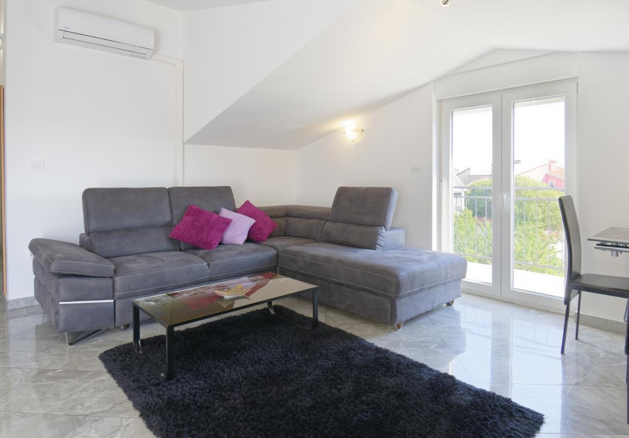 Apartments Goran By Rent Istria Умаг Номер фото